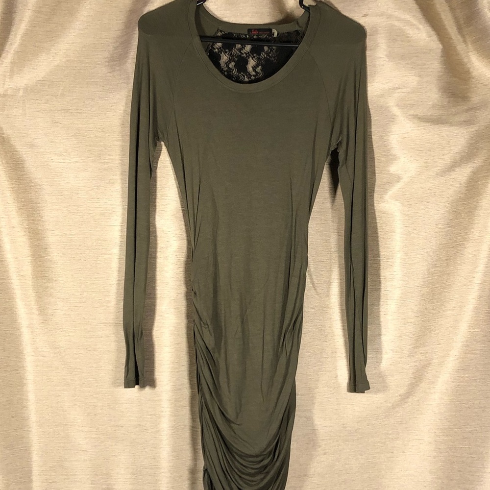 Sofìa Vergara green dress with lace back